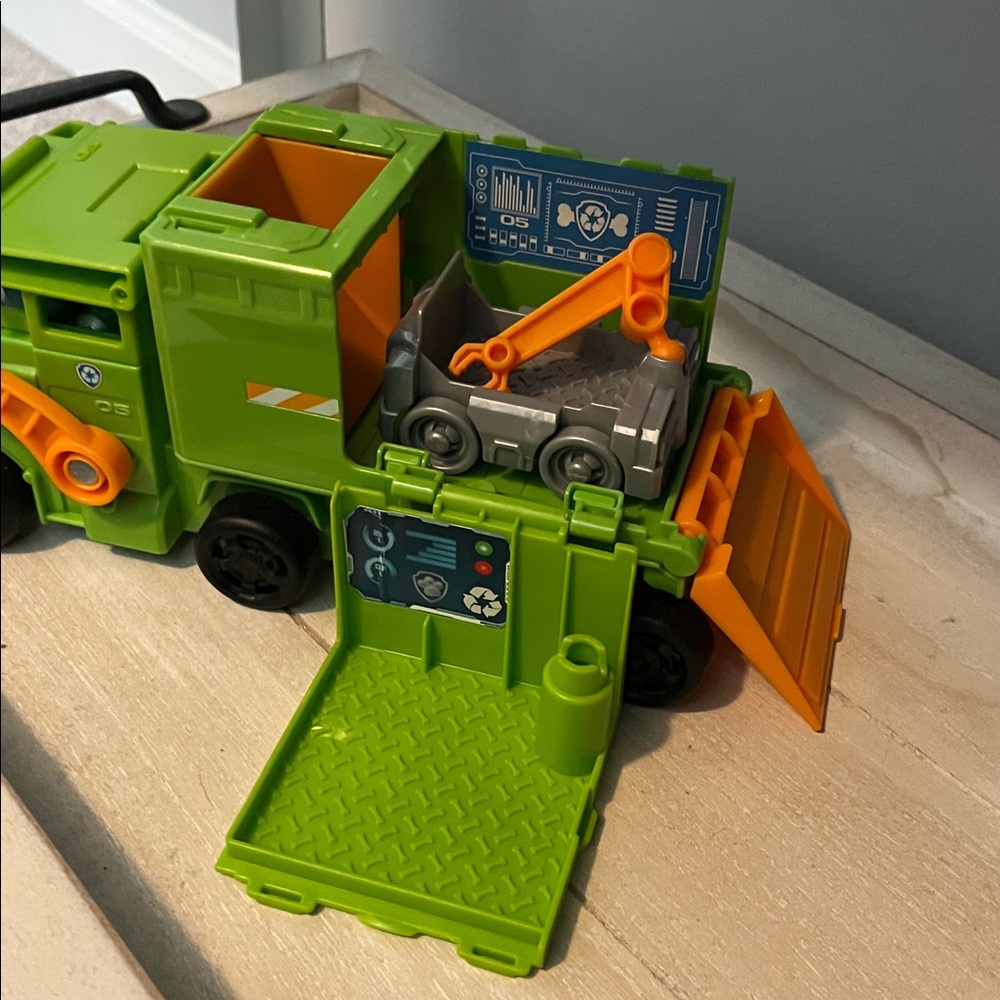 Paw Patrol Big Truck Pups Rocky - Picture 3 of 3